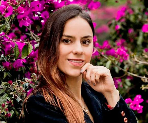 Jennifer Cañaveral Guzman — Conferencista de Motivación Superacion Personal