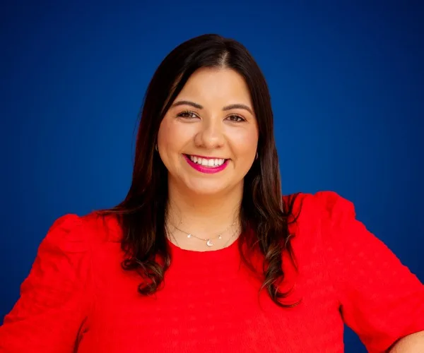 Adriana Castro Bolaños — Conferencista de Liderazgo
